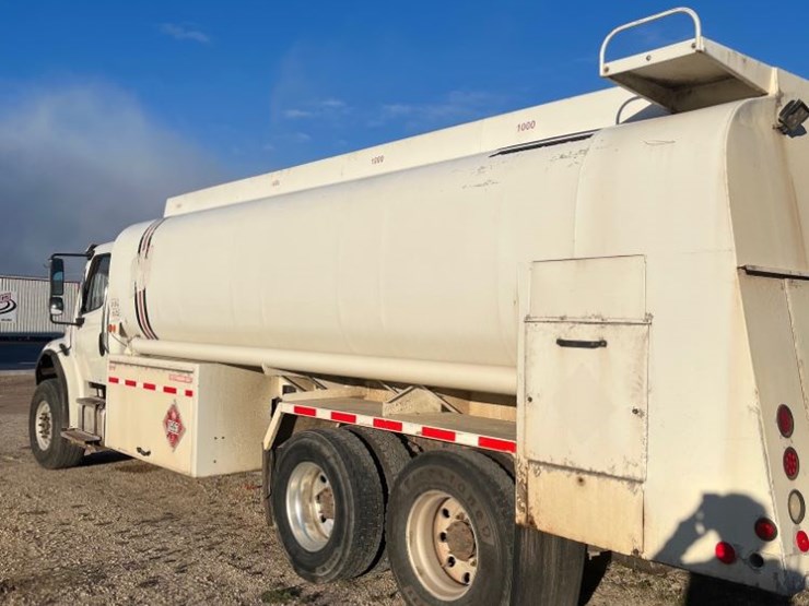 2013-freightliner-fuel-delivery-truck-(dr12679-unit-1255)-image-13