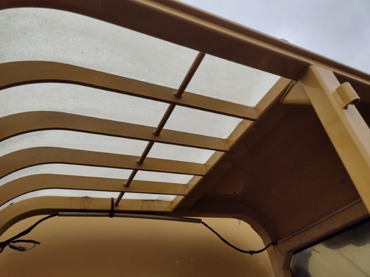 2007-caterpillar-tl943-image-13