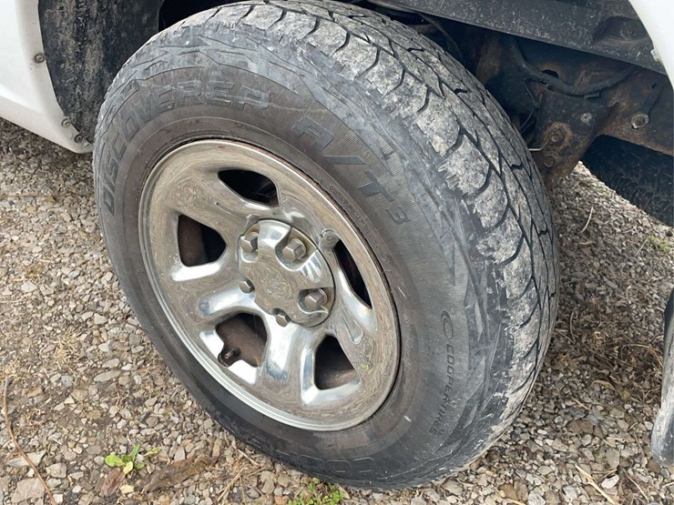 2010-dodge-crew-cab-pickup-image-17