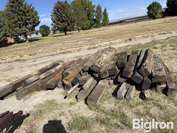 misc.-railroad-ties-&-posts-image-8