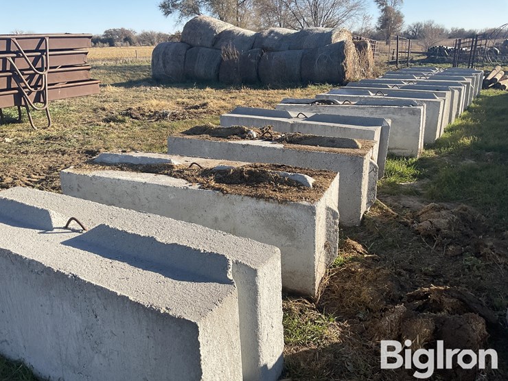 concrete-stackable-blocks-image-1