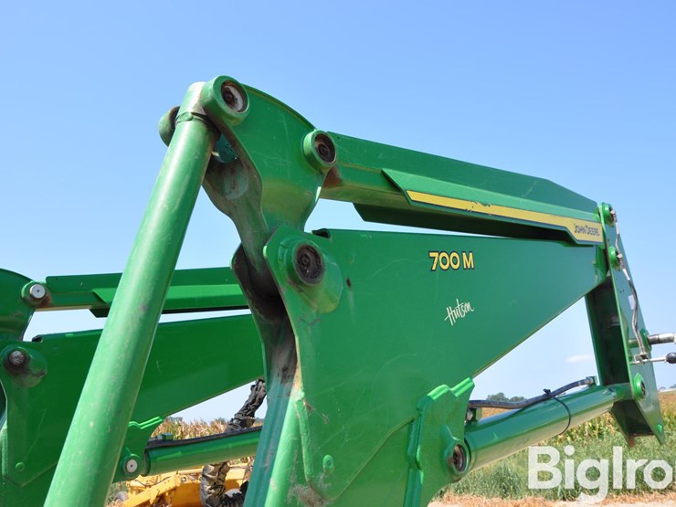 2021-john-deere-700m-image-18