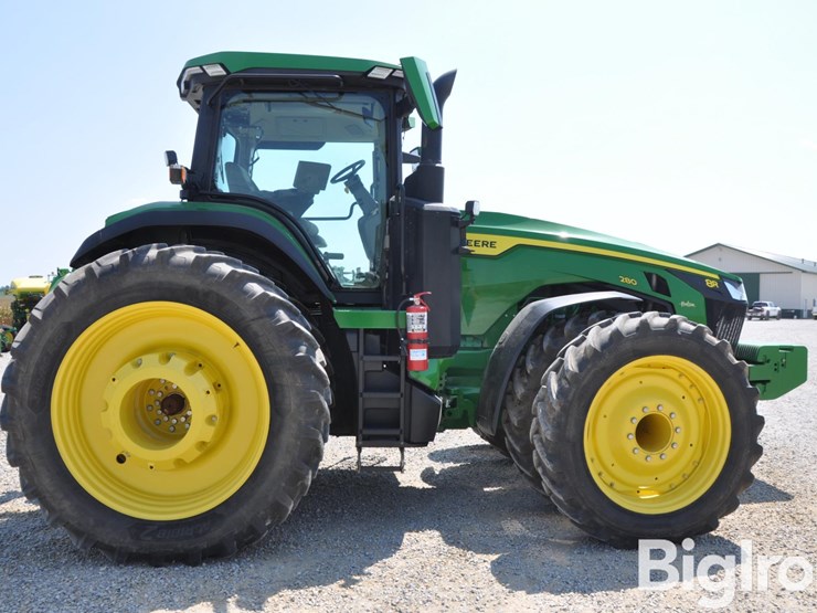 2023-john-deere-8r-280-image-4