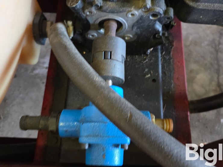 pull-type-yard-sprayer-image-16