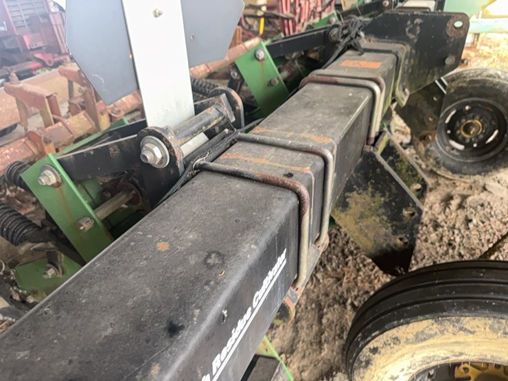 sukup-hi--residue-cultuvator-image-30