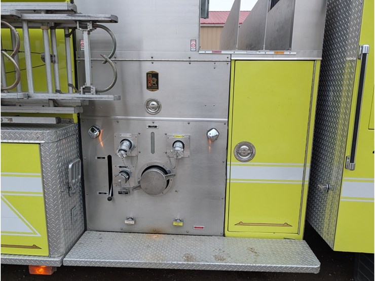 1995-kme-ladder-truck-image-7