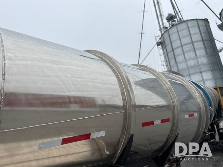 1982-trailmobile-trailer-image-21