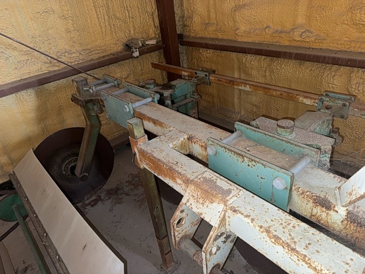 strickland-4-row-sweet-potato-inverting-plow-image-18