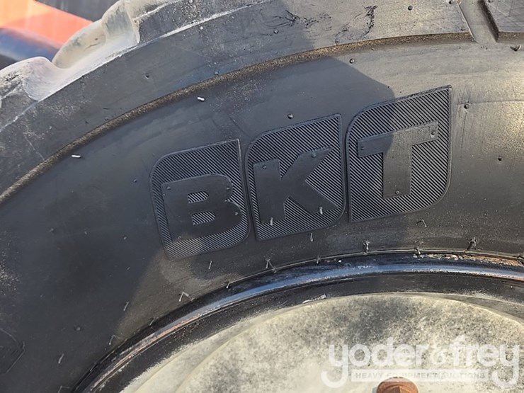 2016-sky-trak-8042-image-31