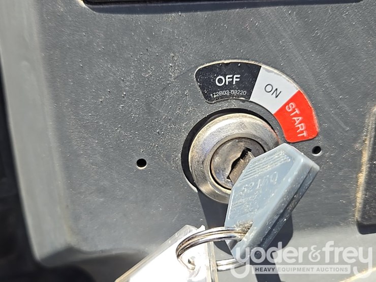 2022-yanmar-vio80-image-119