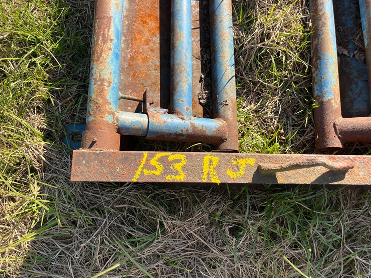 28”-cattle-head-gate-located-at-276-jonestown-road-snow-hill-nc-call-252-531-8061-for-more-info-image-4