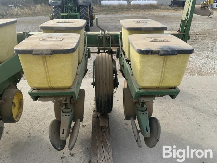john-deere-7100-image-20
