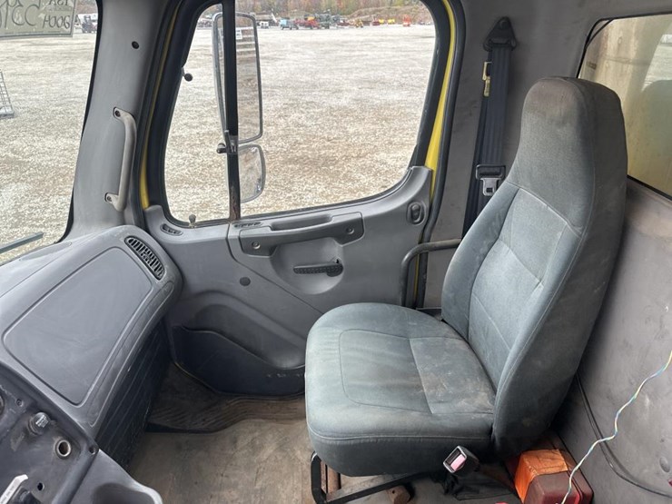 2004-caterpillar-3126-image-53