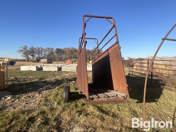 portable-livestock-chute-image-6