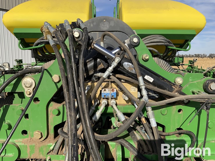 2012-john-deere-1720-ccs-image-17