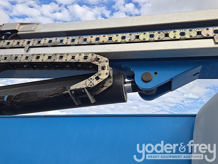 2015-genie-zx-135-image-41