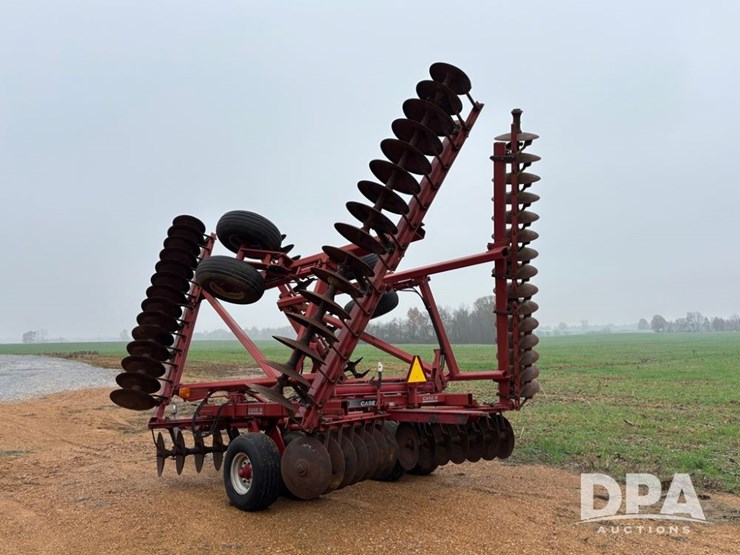 case-ih-3950-image-3