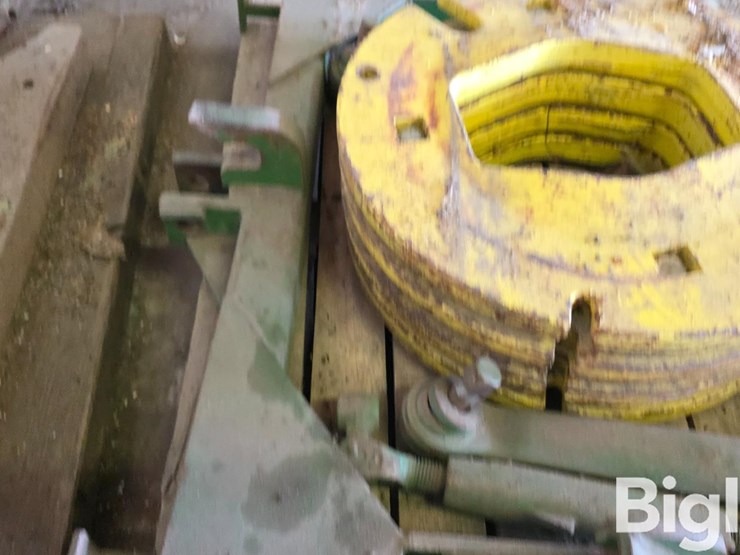 john-deere-tractor-weights-&-quick-hitch-image-9