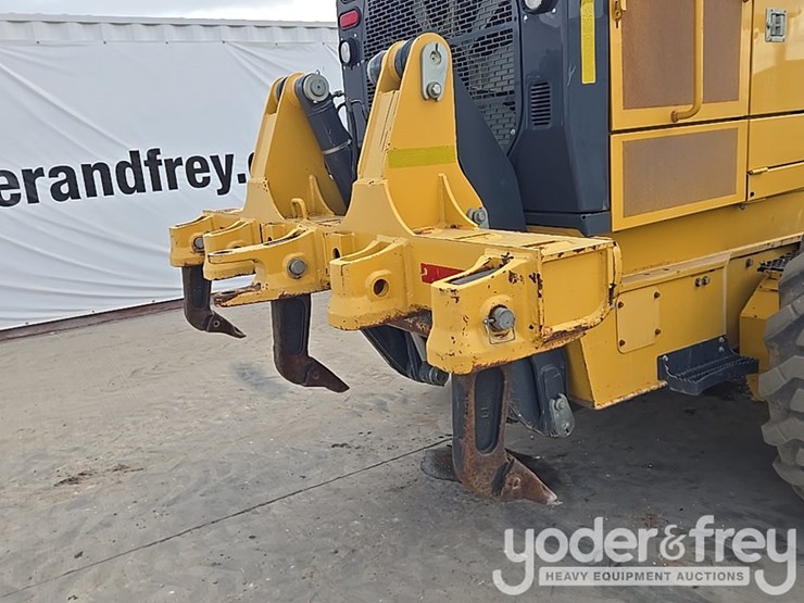 2017-deere-872g-image-17