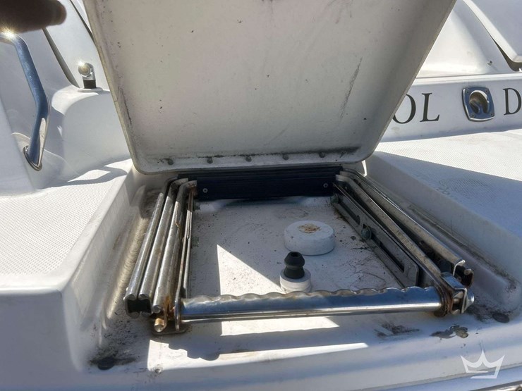 2003-sea-ray-slx-29'-image-48