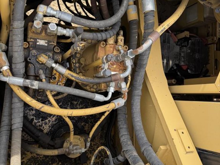 1999-caterpillar-345b-image-42