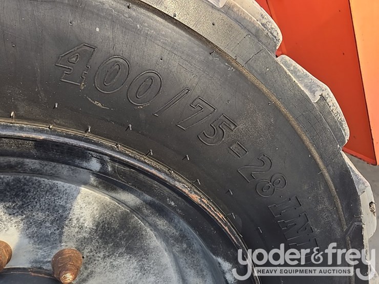 2016-sky-trak-8042-image-30