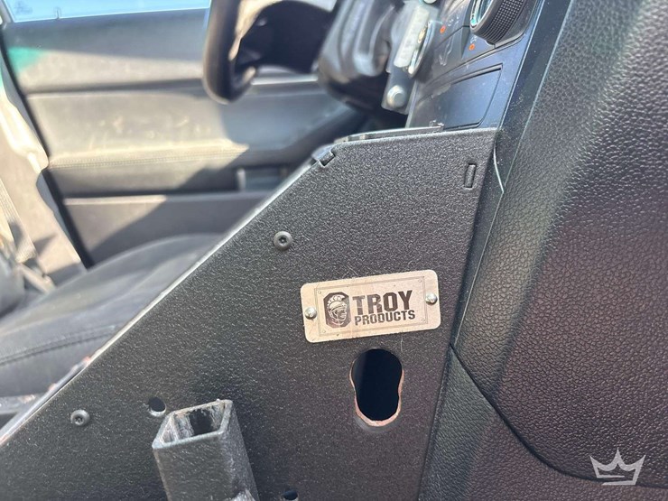 2017-ford-explorer-image-19