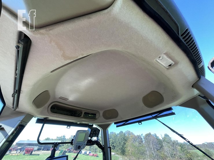 2010-case-ih-magnum-245-image-17