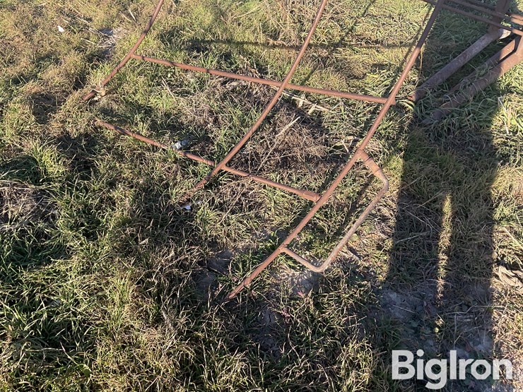 round-bale-feeder-image-9