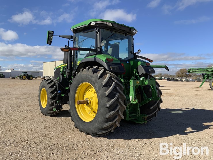 2022-john-deere-7r-210-image-7