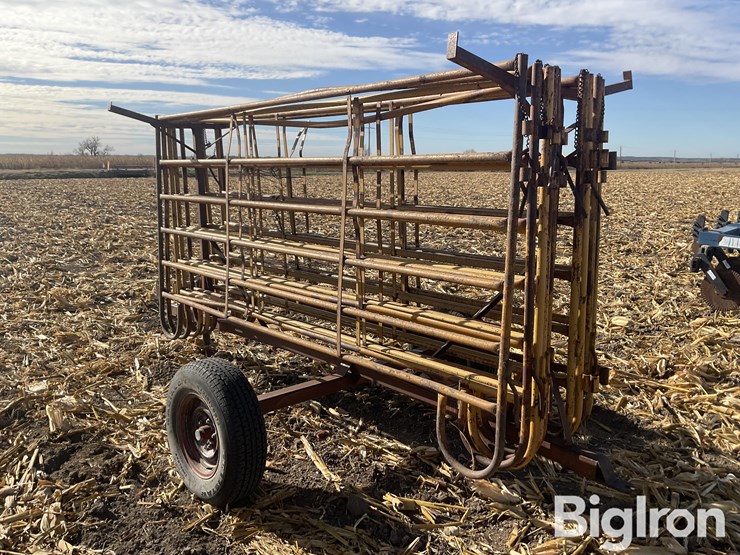 panel-trailer-w/-panels-image-7