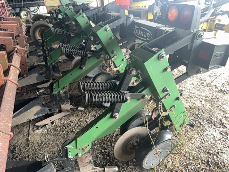 sukup-hi--residue-cultuvator-image-17