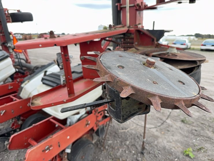 agco-white-8700-image-19