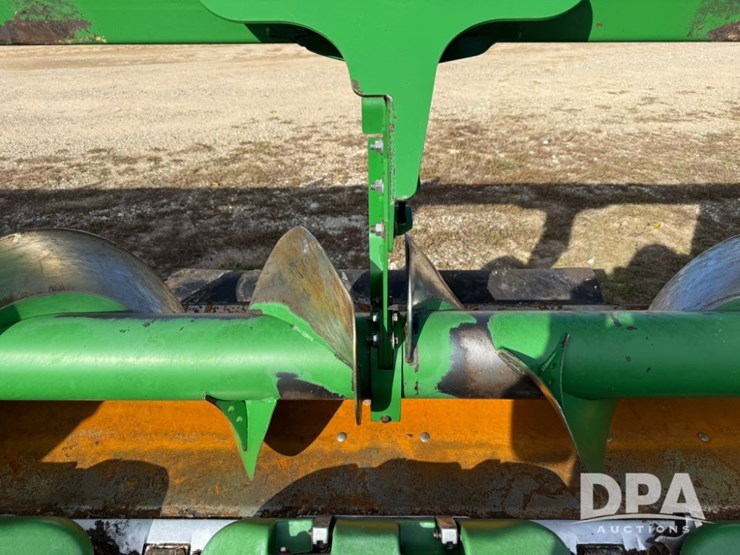 2014-john-deere-616c-image-13