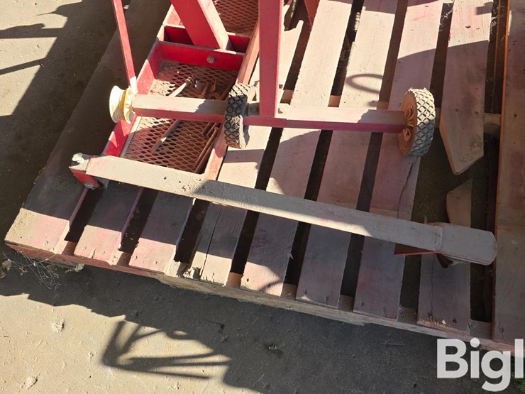 engine-stand-&-car-parts-image-17