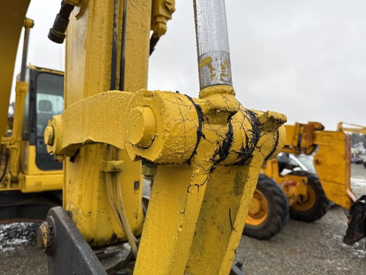 komatsu-pc138us-image-17