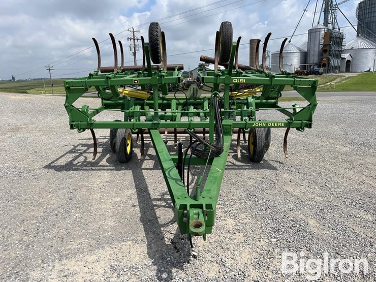 john-deere-1610-image-2