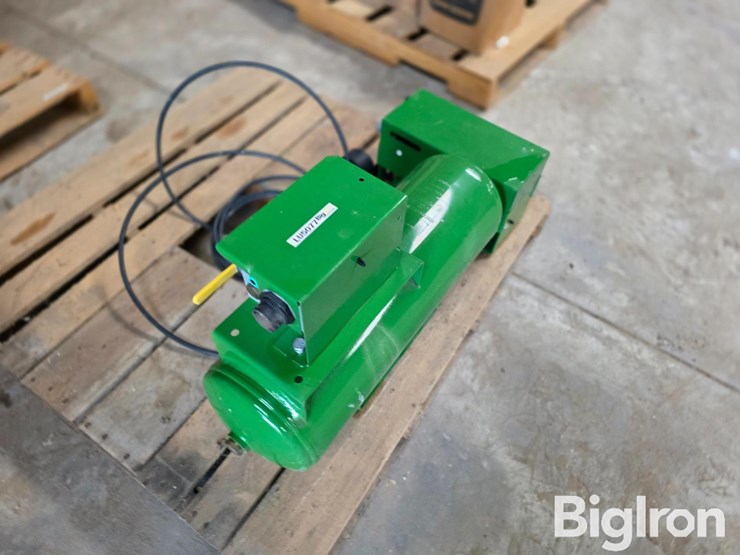 john-deere-1770nt-image-3