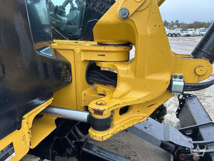 2021-caterpillar-308-image-27