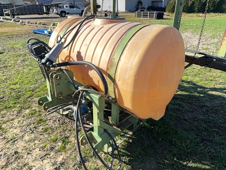 reddick-sprayer--with-controls-and-hydraulic--hypro-pump-located-at-107-jernigan-swamp-rd.-in-ahoskie,-north-carolina-image-3