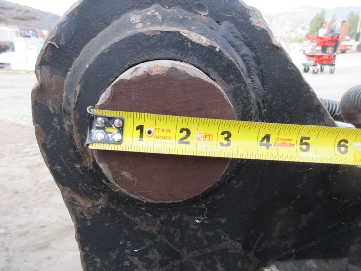 caterpillar-330-image-9