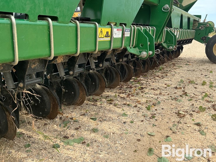 great-plains-2520f-image-17