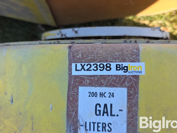 john-deere-200-image-19