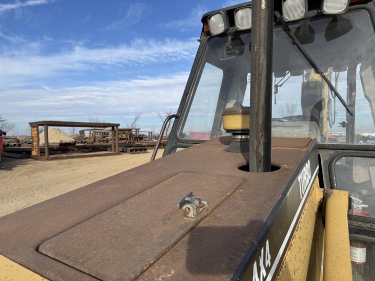 caterpillar-416b-image-10