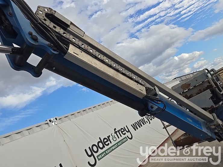 2015-genie-zx-135-image-52