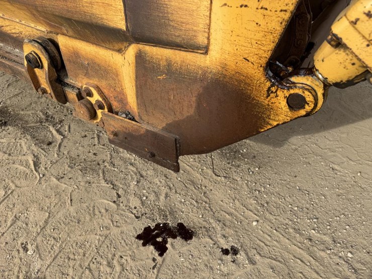 caterpillar-613b-image-28