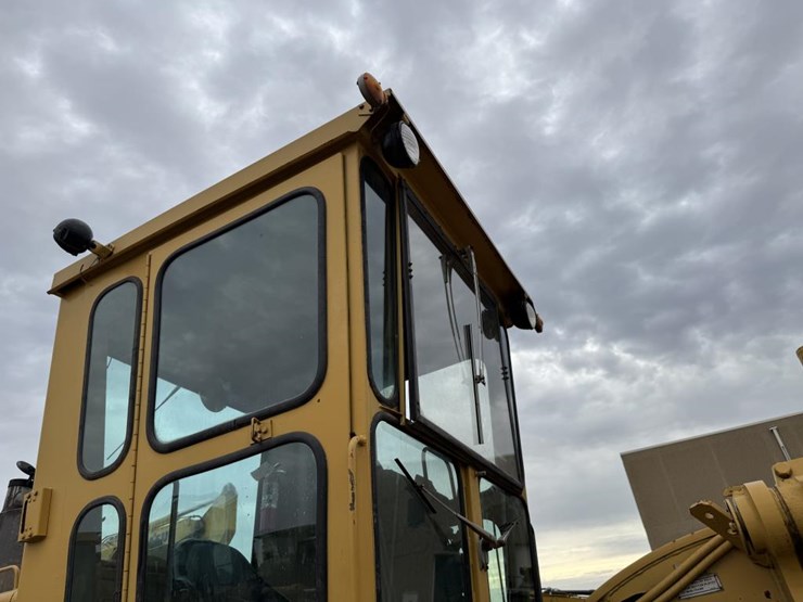 1974-caterpillar-140g-image-18