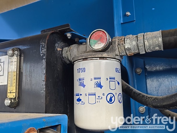 2015-genie-zx-135-image-115