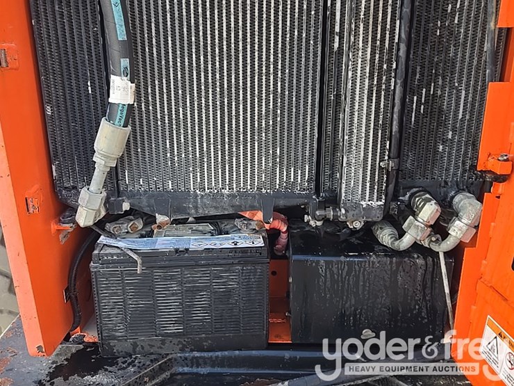 2016-sky-trak-8042-image-93