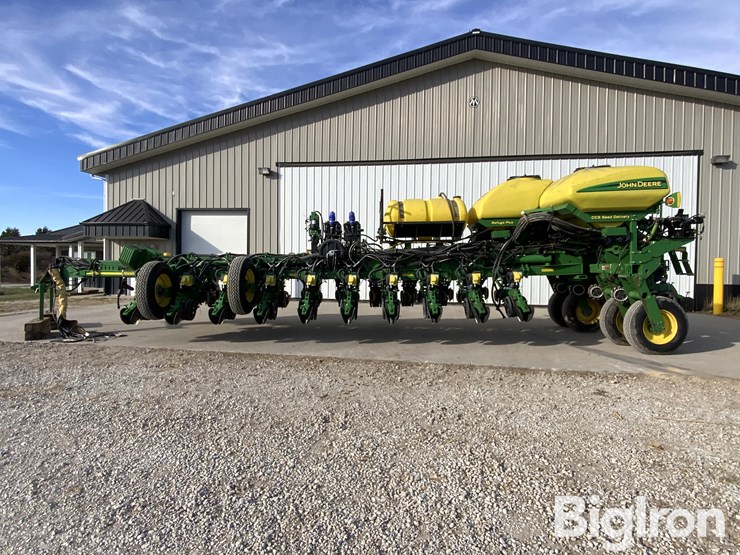2009-john-deere-1770nt-ccs-image-8
